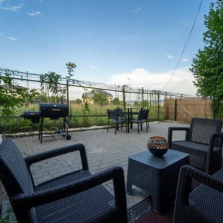 5* House With View. 4 Parking Places Villa *
