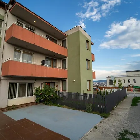 5* House With View. 4 Parking Places * Cluj-Napoca